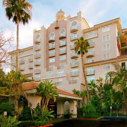 Embassy_Suites_Santa_Ana_-_Orange_County_Airport_North